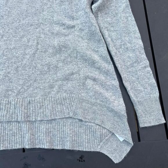 White + Warren Heather Gray cashmere Knit Top size Medium - Picture 9 of 11